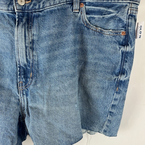 NWT: old navy High-Waisted Slouchy Straight Cut-Off Jean Shorts (22) - Picture 4 of 12